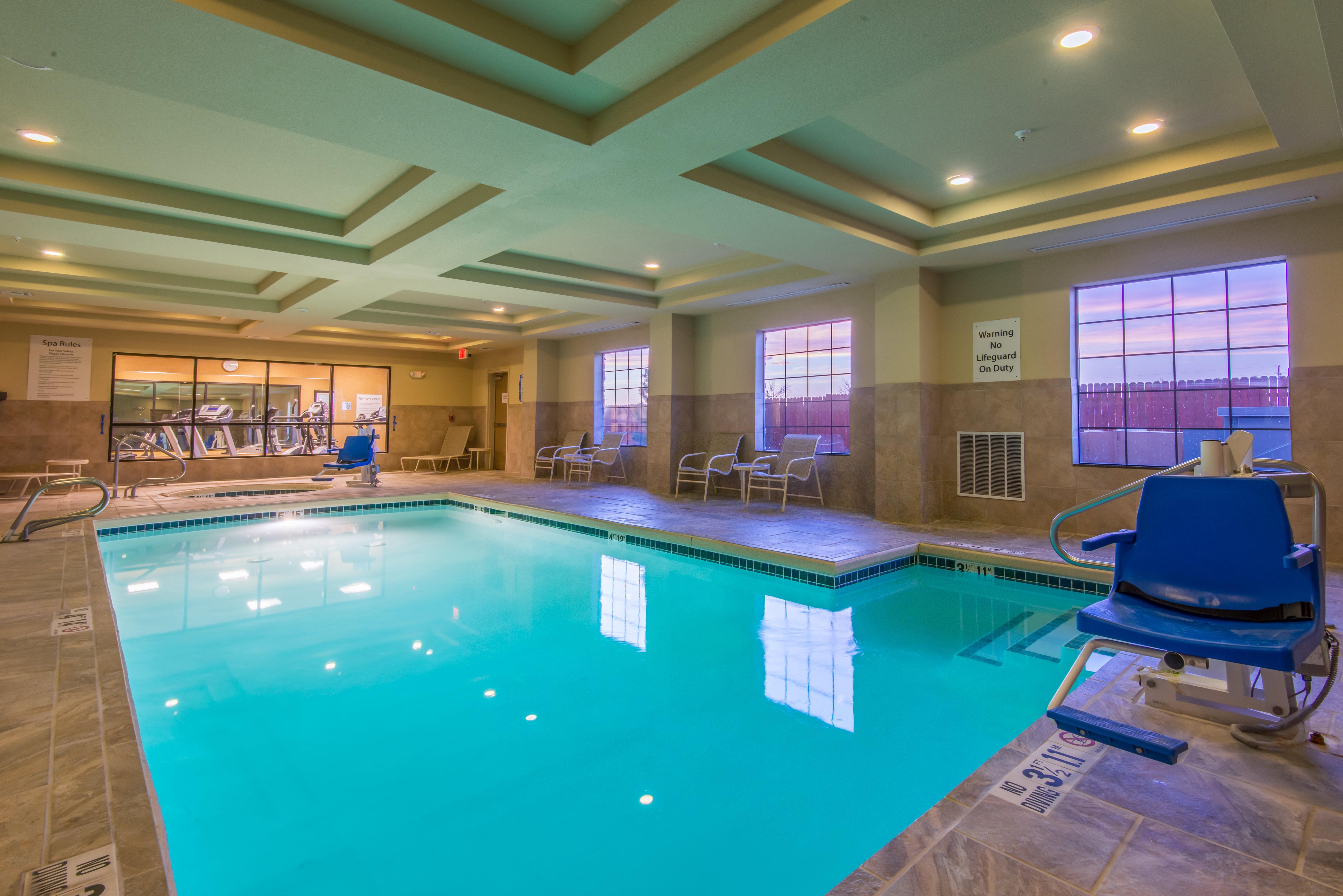 Holiday Inn Express & Suites Clovis By Ihg Exteriör bild