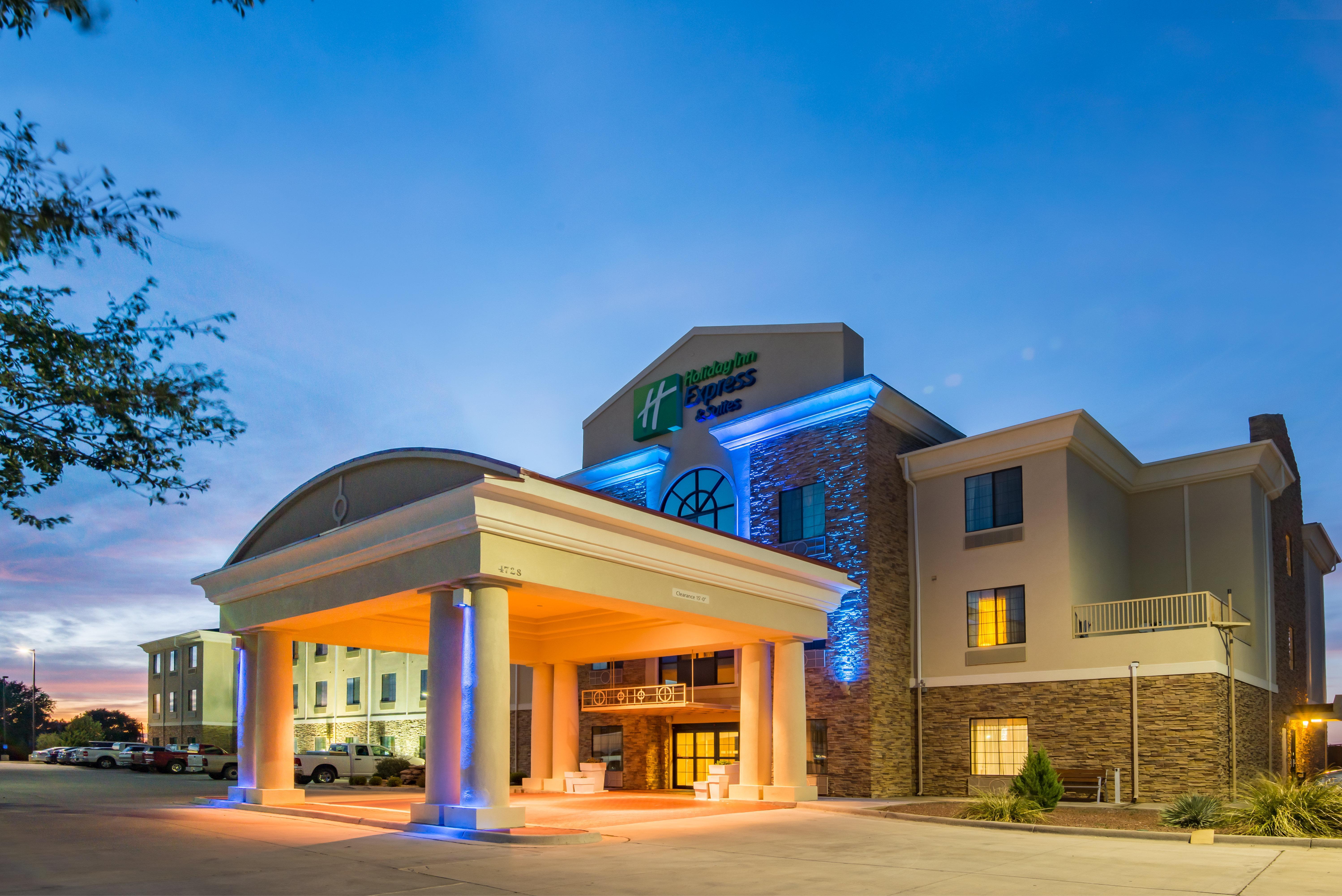 Holiday Inn Express & Suites Clovis By Ihg Exteriör bild