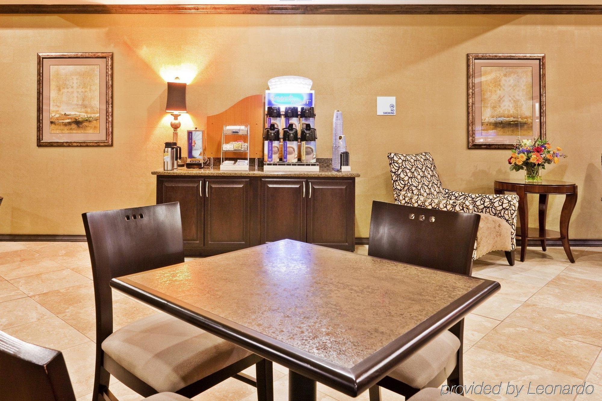 Holiday Inn Express & Suites Clovis By Ihg Restaurang bild