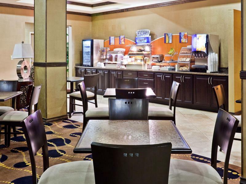 Holiday Inn Express & Suites Clovis By Ihg Exteriör bild